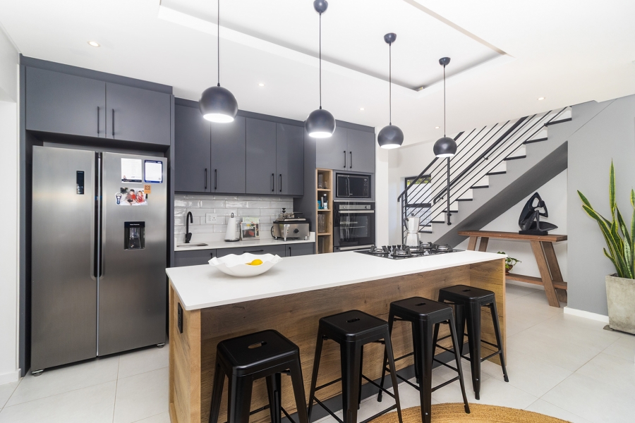 4 Bedroom Property for Sale in Tara Western Cape